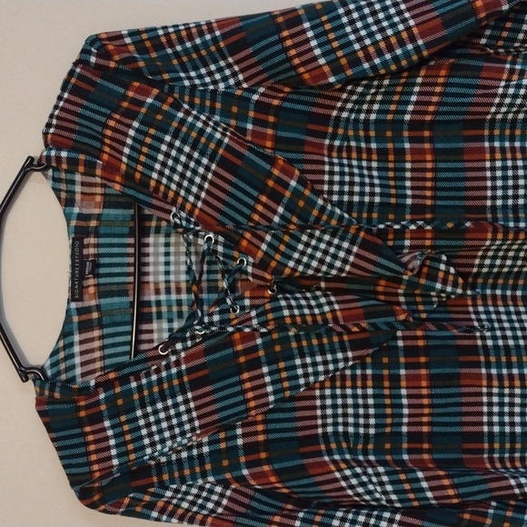 Signature Studio plaid top - size Medium - Picture 4 of 11